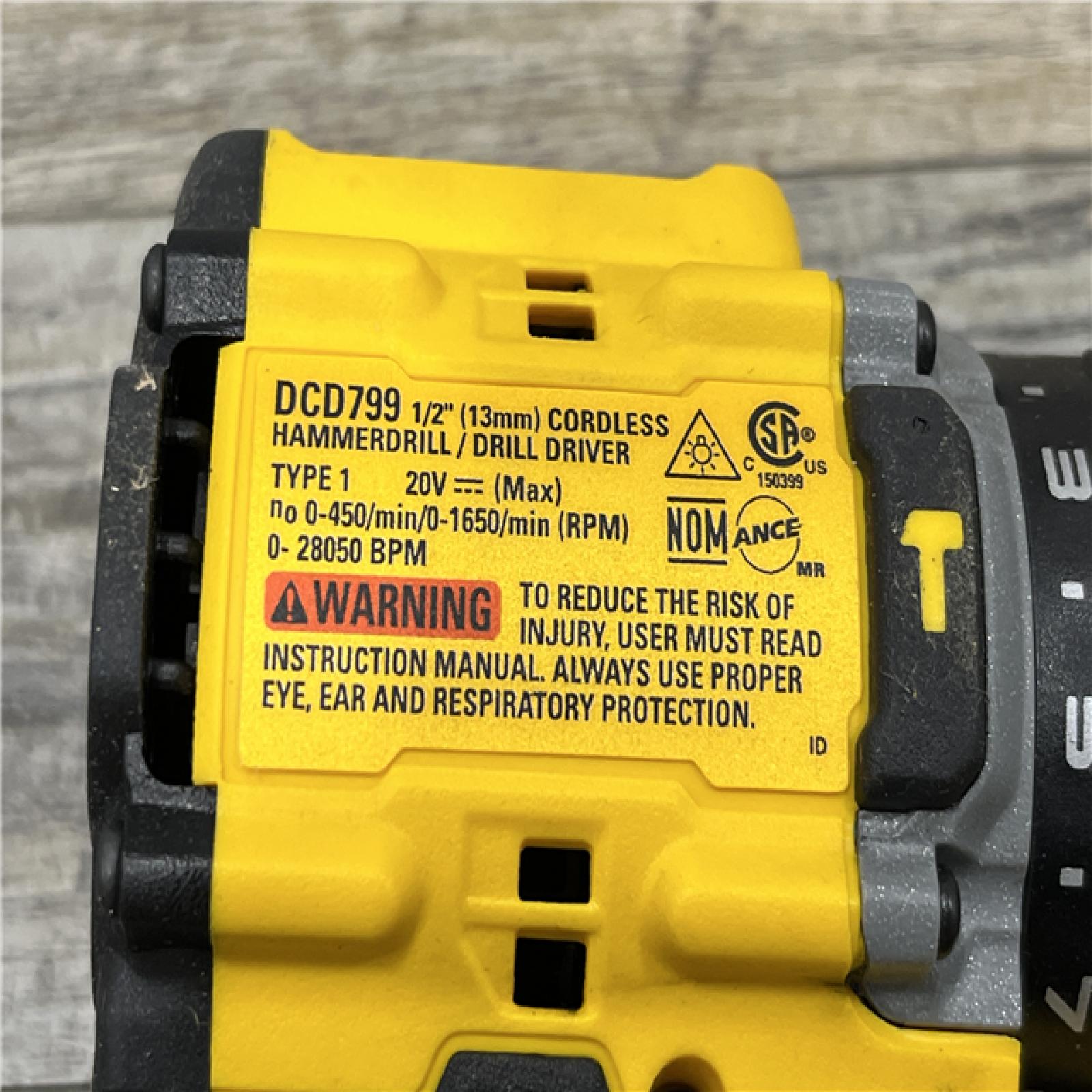 AS-IS DEWALT ATOMIC 20V Lithium-Ion Cordless 1/2 in. Hammer Drill Kit