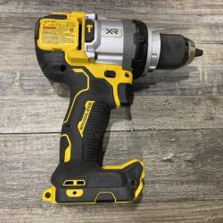 AS-IS DEWALT Atomic 20V Max Lithium-Ion Brushless Cordless Compact 1/4 in. Impact Driver Kit