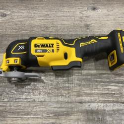 LIKE NEW - DEWALT 20V MAX XR Cordless Brushless 3-Speed Oscillating Multi Tool Kit