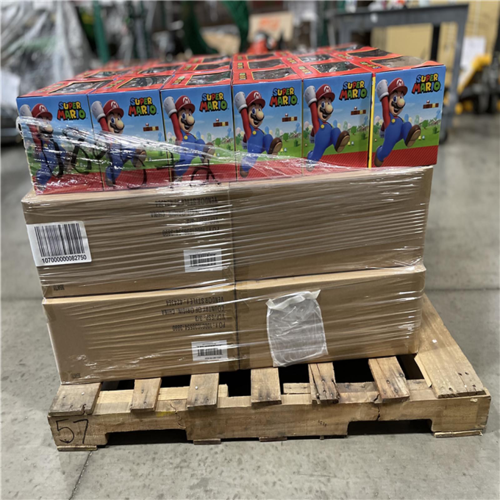 DALLAS LOCATION - Super Mario Boo  King Boo & Luigi Exclusive Figure 3-Pack [Glow-in-the-Dark] PALLET -(54 UNITS)