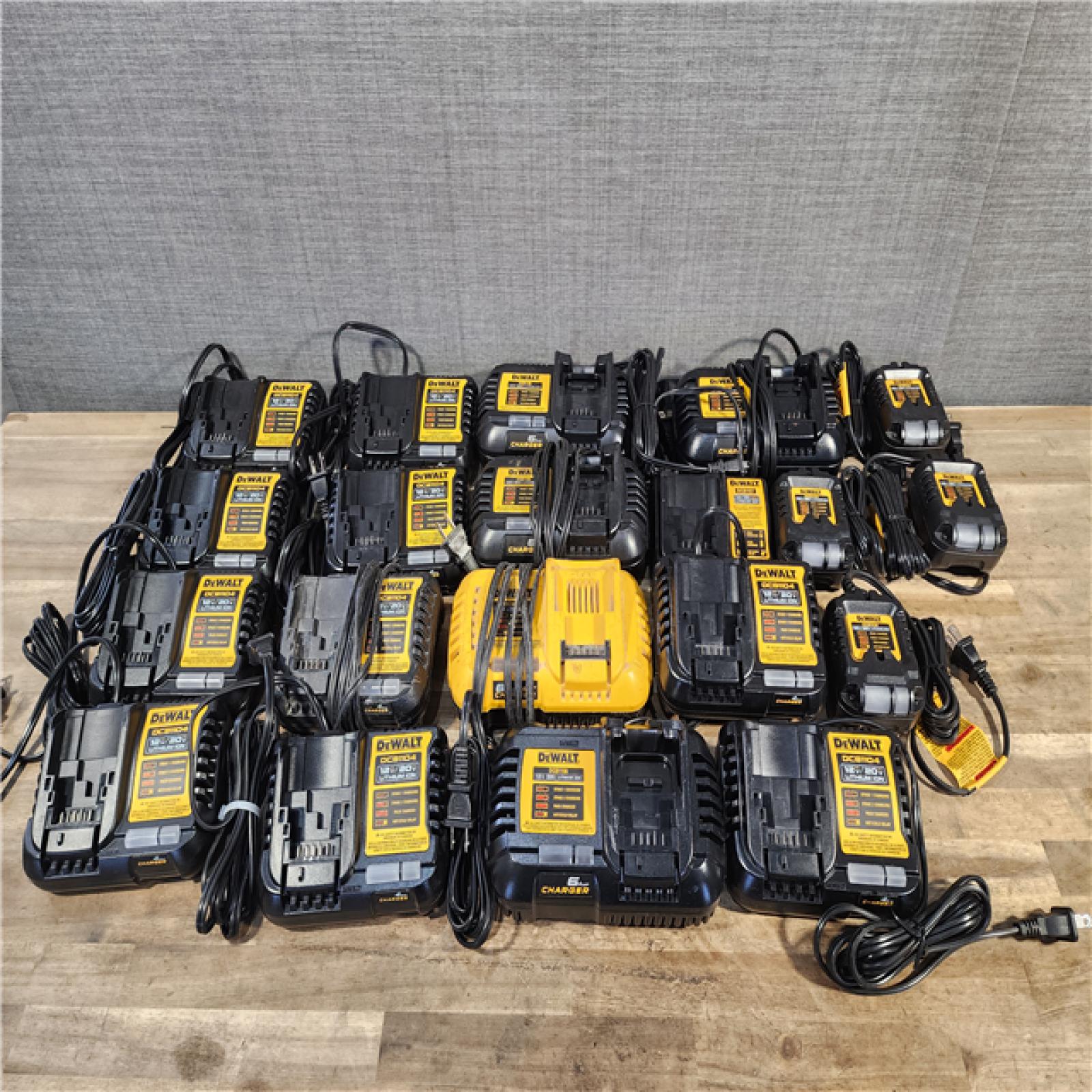 HOUSTON LOCATION - AS-IS DEWALT BATTERY CHARGER PACK QTY - 20