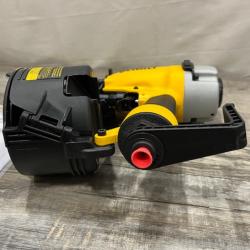 NEW - DEWALT Pneumatic 15-Degree Coil Corded Siding Nailer