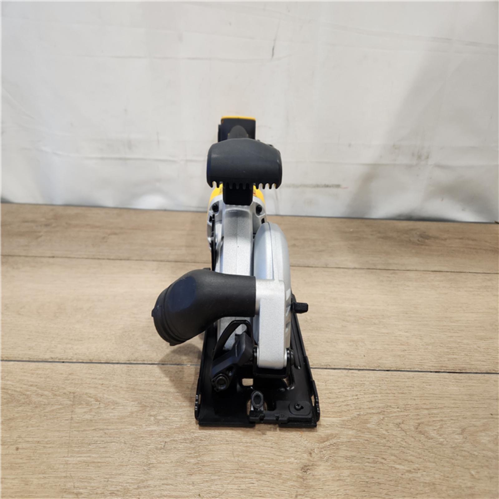 AS-IS- DEWALT ATOMIC 20V MAX Cordless Brushless 4-1/2 in. Circular Saw (Tool Only)