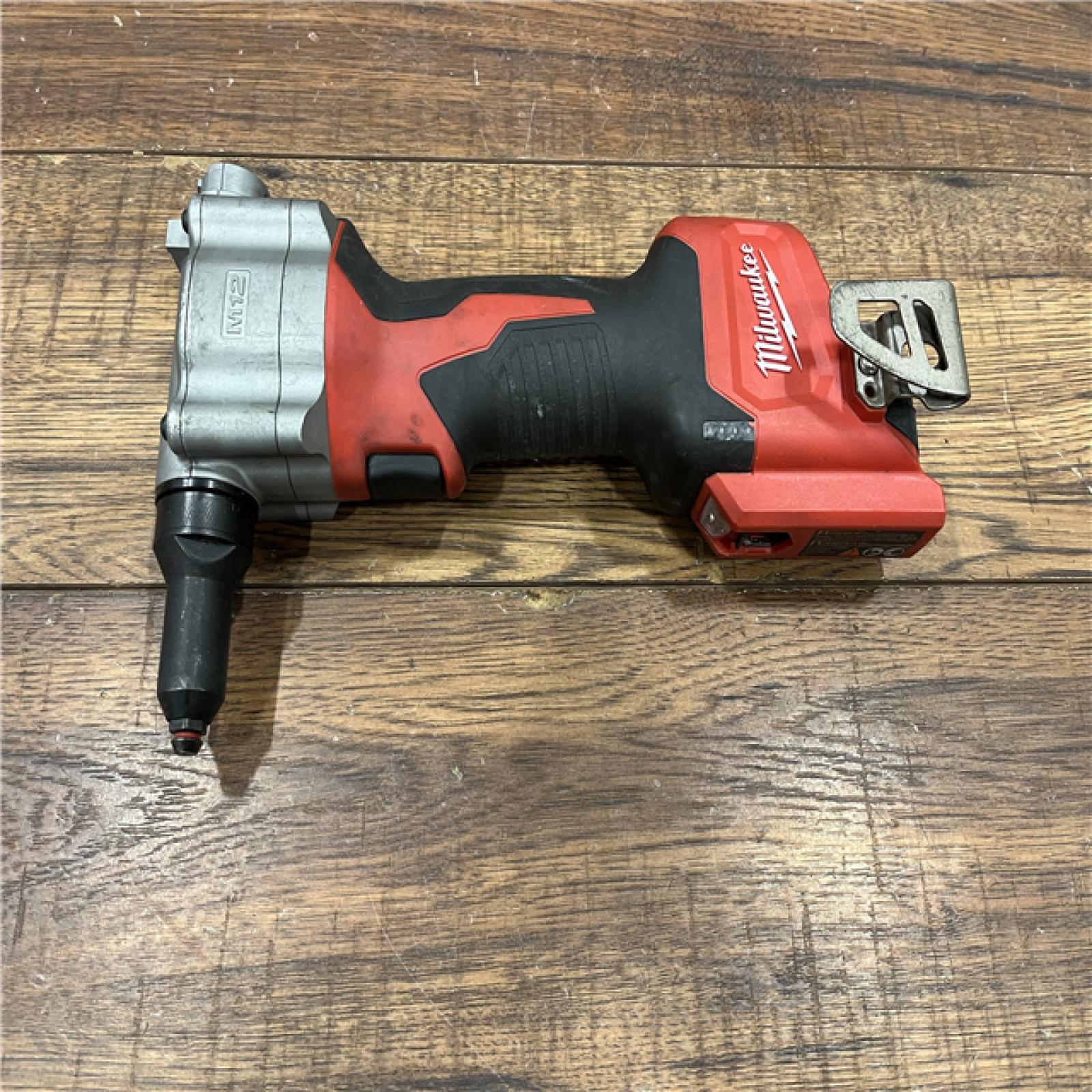 AS-IS Milwaukee M18 18-Volt Lithium-Ion Brushless Cordless Combo Kit (3-Tool) with 2-Batteries, 1-Charger and Tool Bag