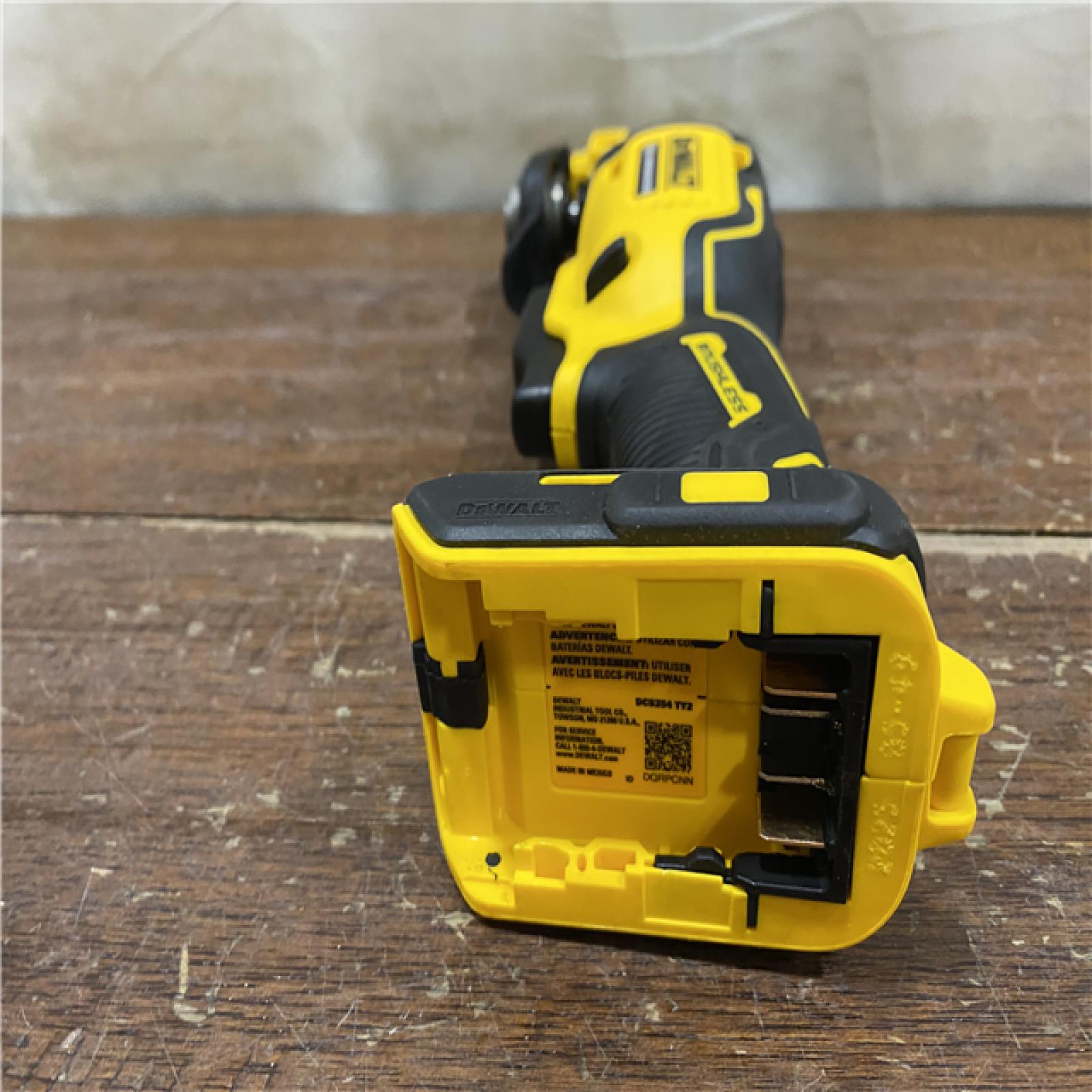 AS-IS DEWALT ATOMIC 20V MAX Cordless Brushless Oscillating Multi Tool (Tool Only)