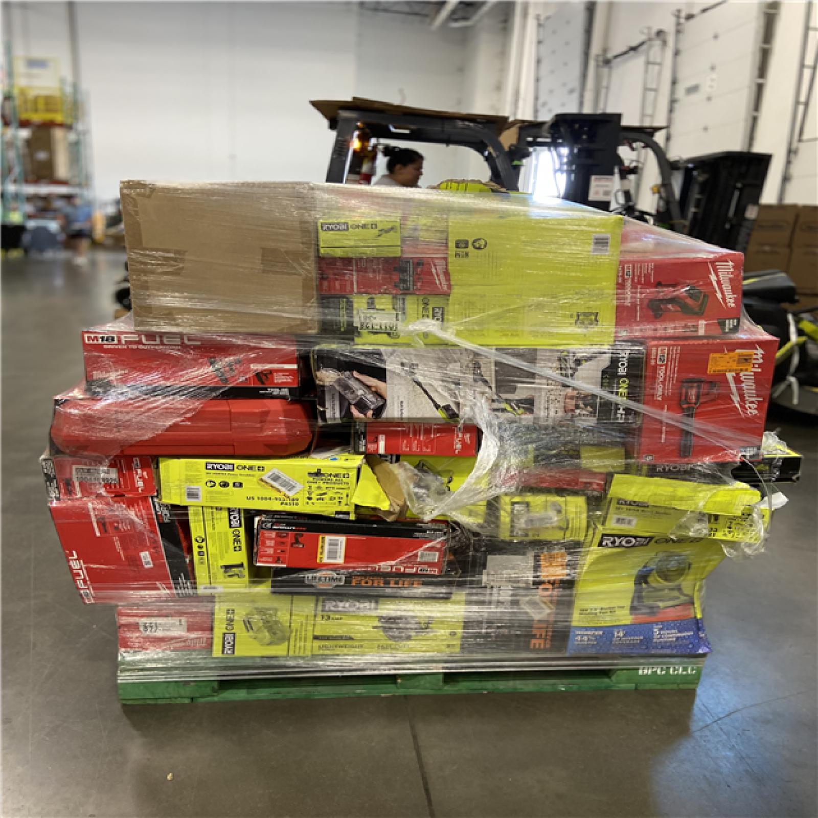 DALLAS LOCATION - AS-IS TOOL PALLET