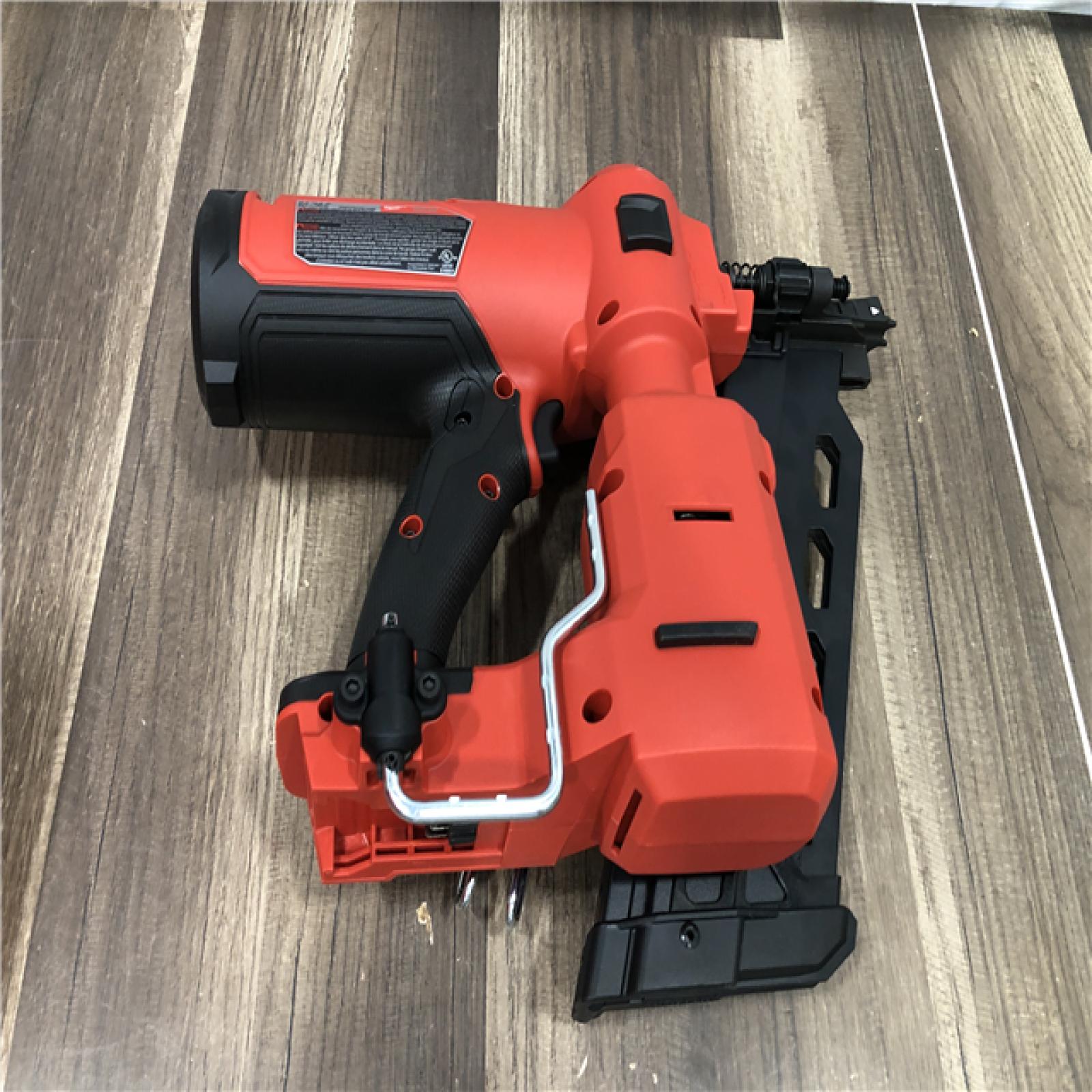 AS-IS Milwaukee FUEL 18-Volt Brushless Lithium-Ion Cordless 21-Degree Duplex Nailer