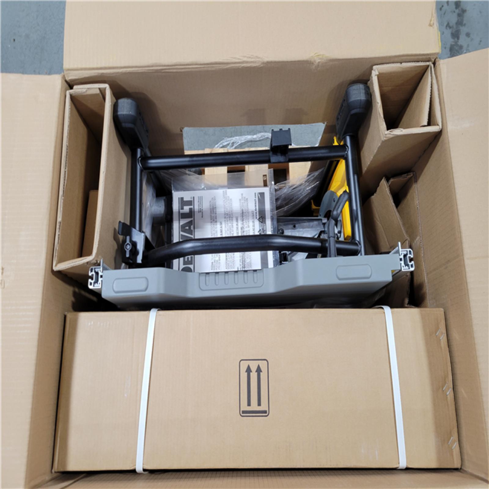 CALIFORNIA AS-IS DEWALT 10 (25.4mm) JOBSITE TABLE SAW WITH 32-1/2 (82.5cm) RIP CAPACITY AND ROLLING STAND