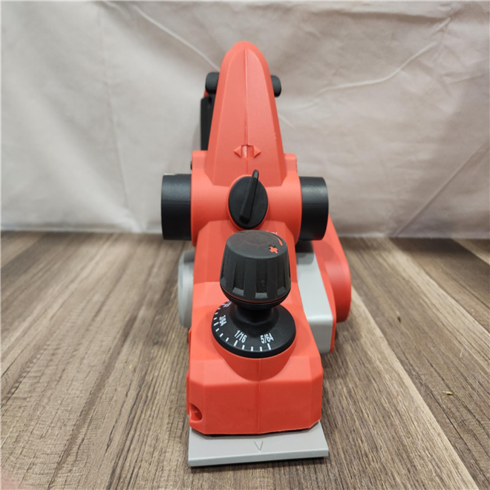 AS-IS- Milwaukee M18 18-Volt Lithium-Ion Cordless 3-1/4 in. Planer (Tool-Only)