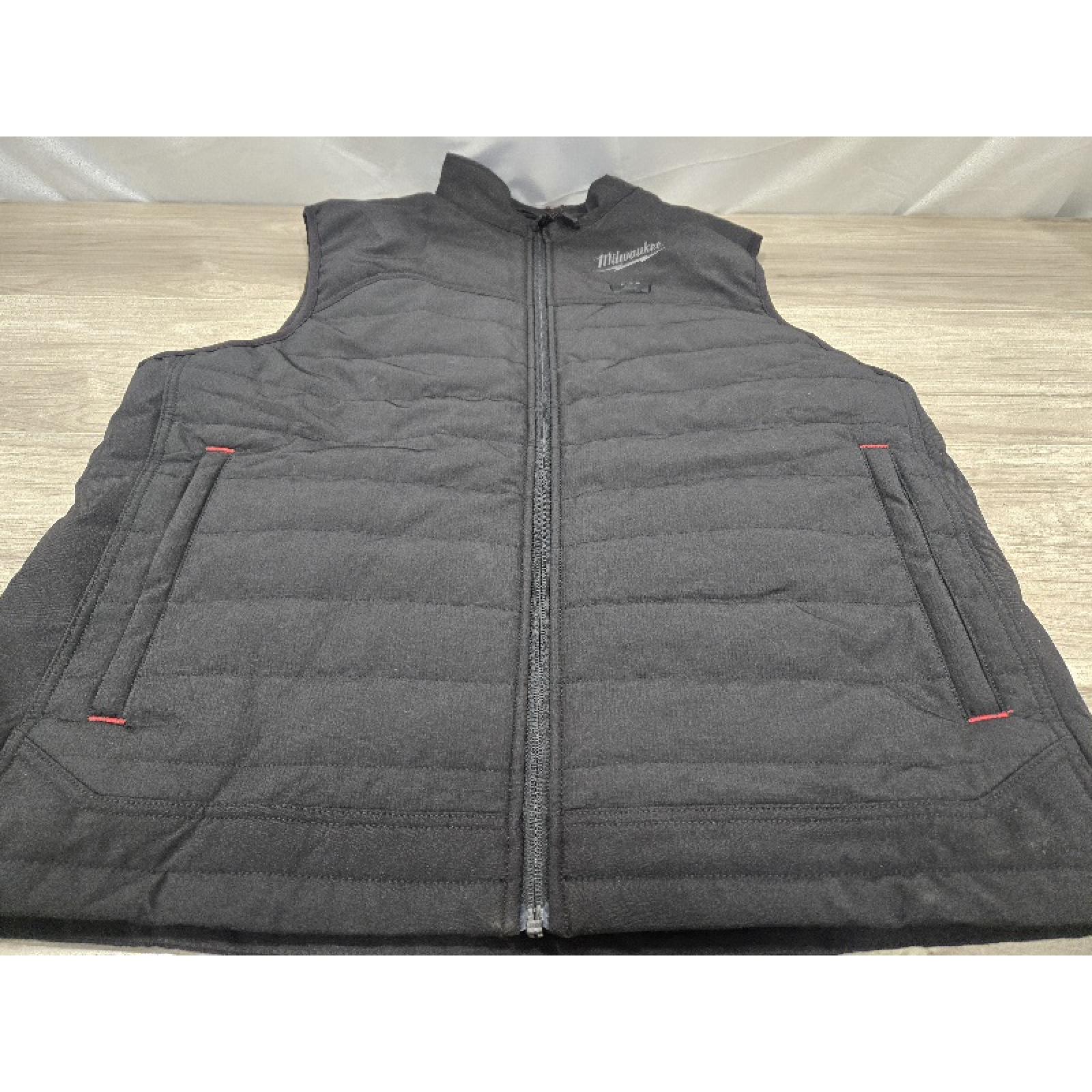 AS-IS Milwaukee Black Large M12 Heated Axis Vest Kit