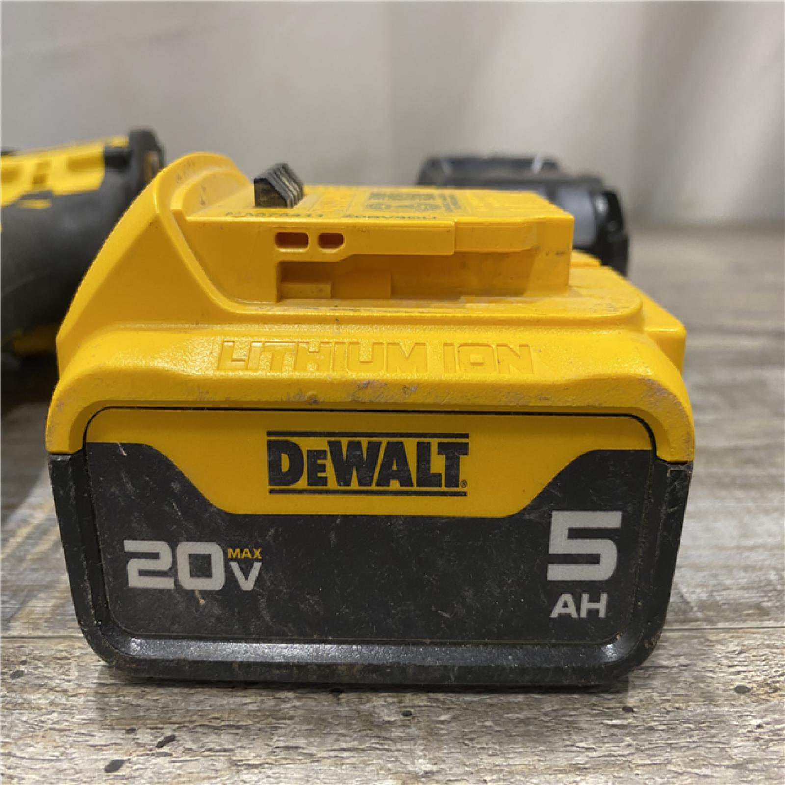 AS-IS DEWALT ATOMIC 20V Lithium-Ion Cordless 1/2 in. Hammer Drill Kit