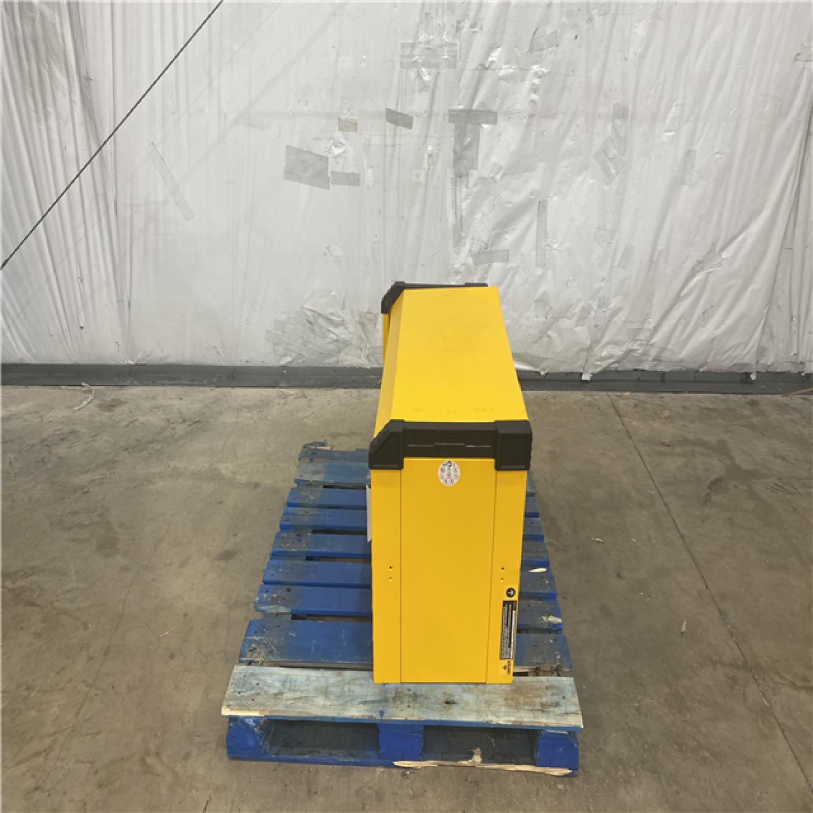 Houston Location - AS-IS Tool Pallet DEWALT 4 DRAWER TOOL CHEST