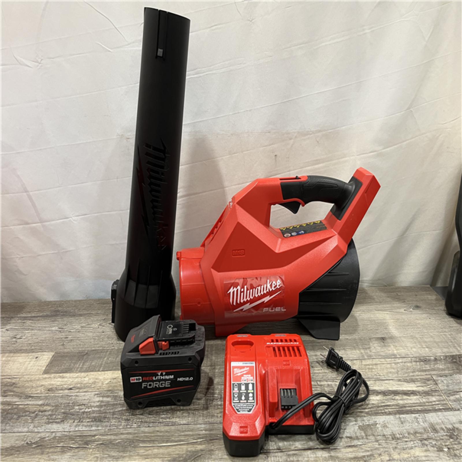 AS-IS Milwaukee FUEL 120 MPH 500 CFM 18V Brushless Cordless Battery Powered Leaf Blower Kit