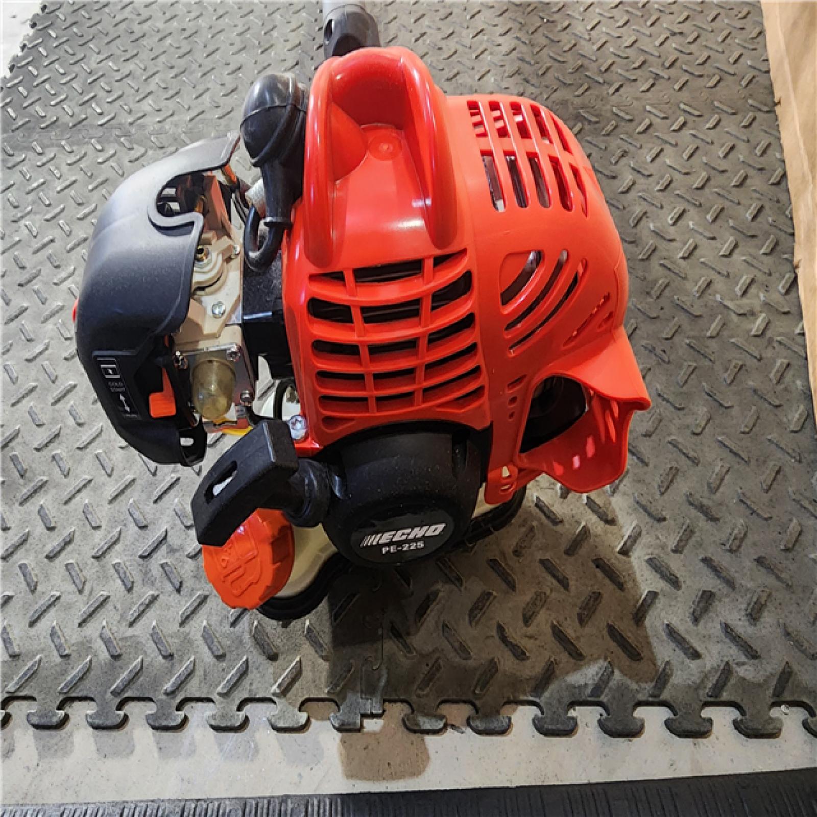HOUSTON LOCATION - AS-IS ECHO 21.2 cc Gas 2-Stroke Lawn Edger