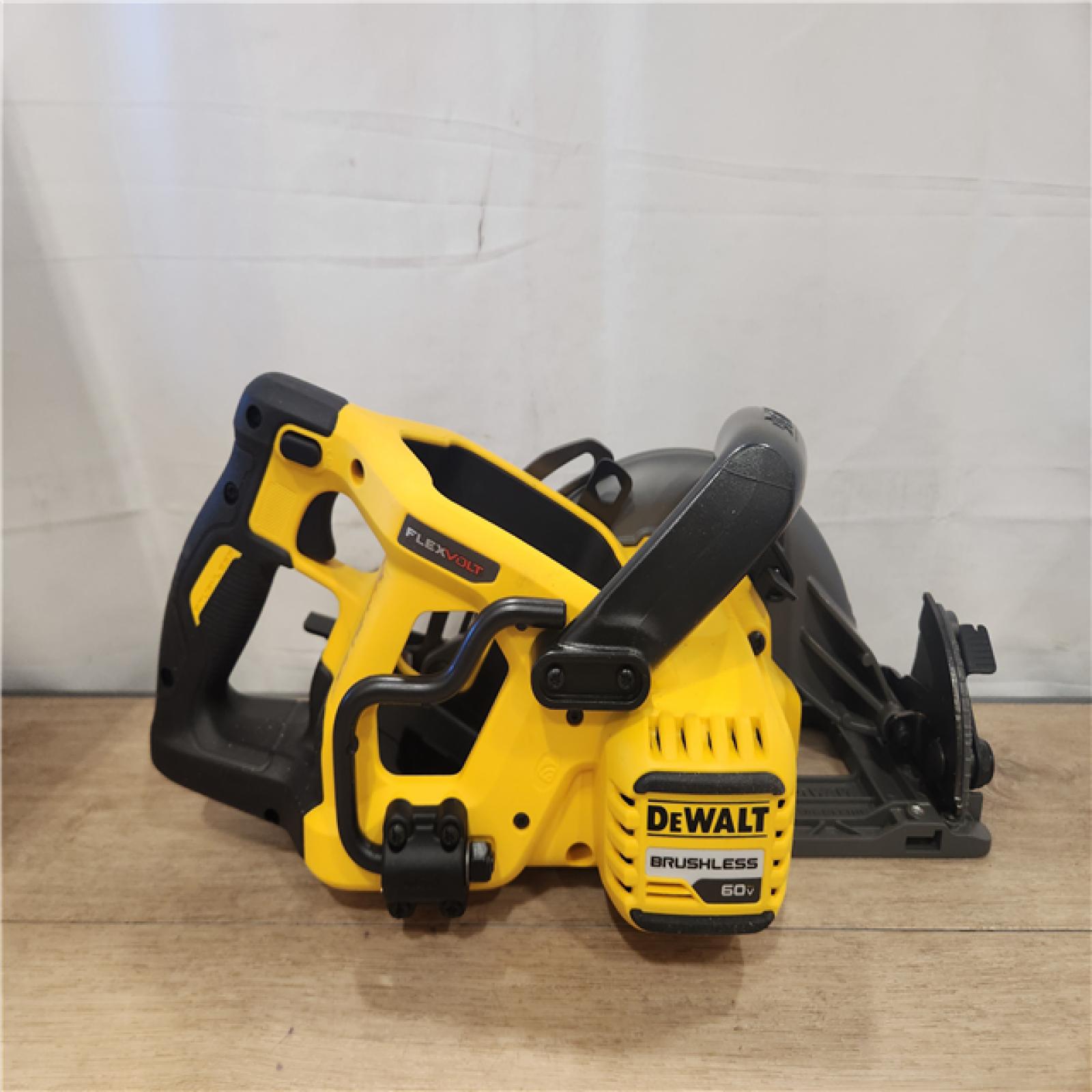 AS-IS- DEWALT FLEXVOLT 60V MAX Cordless Brushless 7-1/4 in. Wormdrive Style Circular Saw (Tool Only)