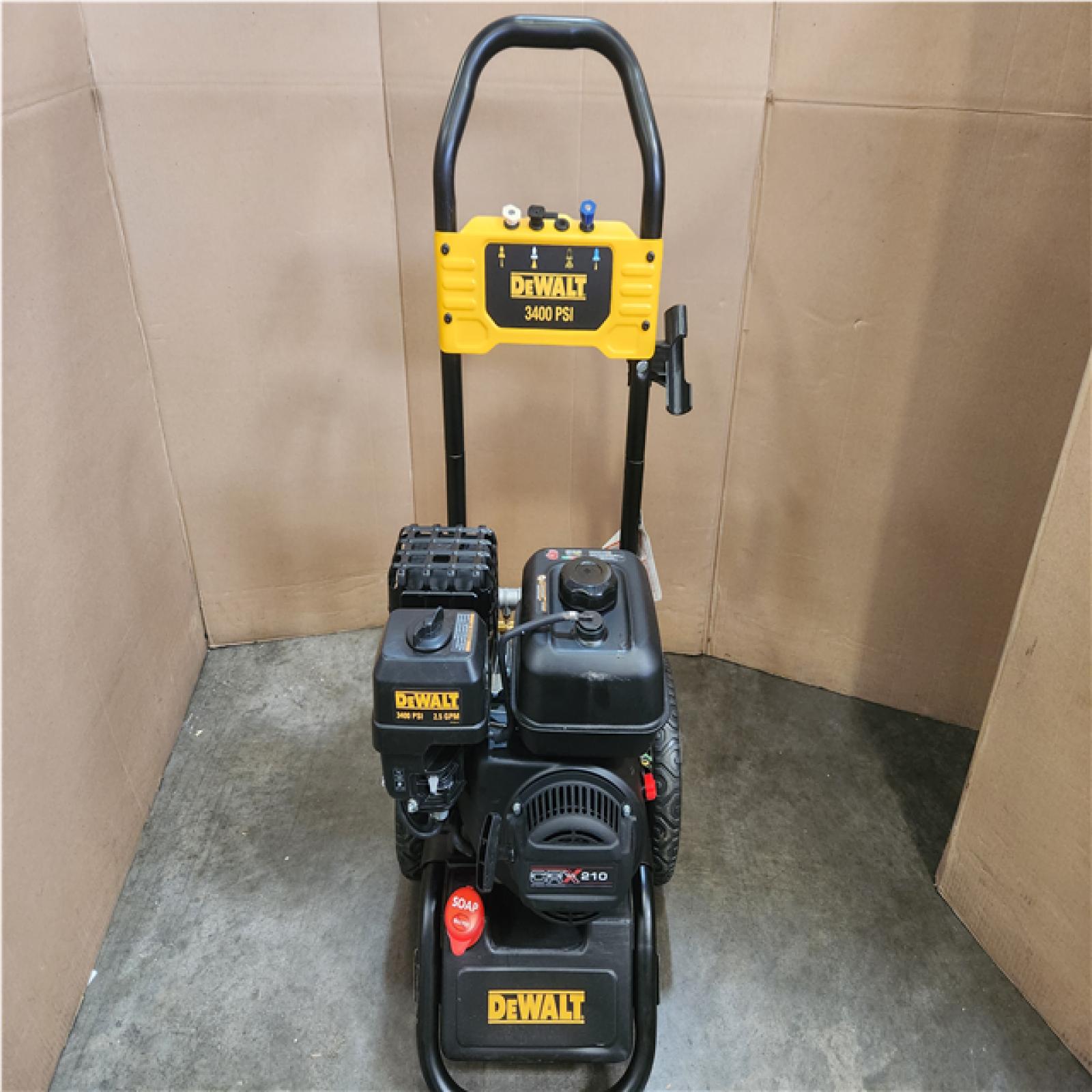 Phoenix NEW DEWALT 3400 PSI 2.5 GPM Gas Cold Water Pressure Washer with DeWalt 210 Engine