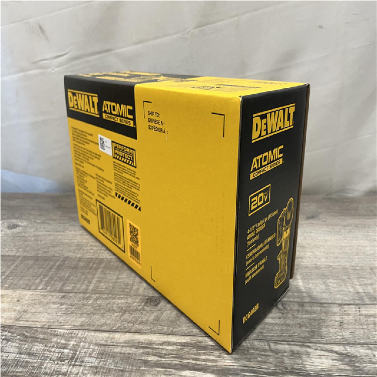 NEW - DEWALT ATOMIC 20V MAX Cordless 4-1/2 in. Angle Grinder with Paddle Switch (Tool Only)