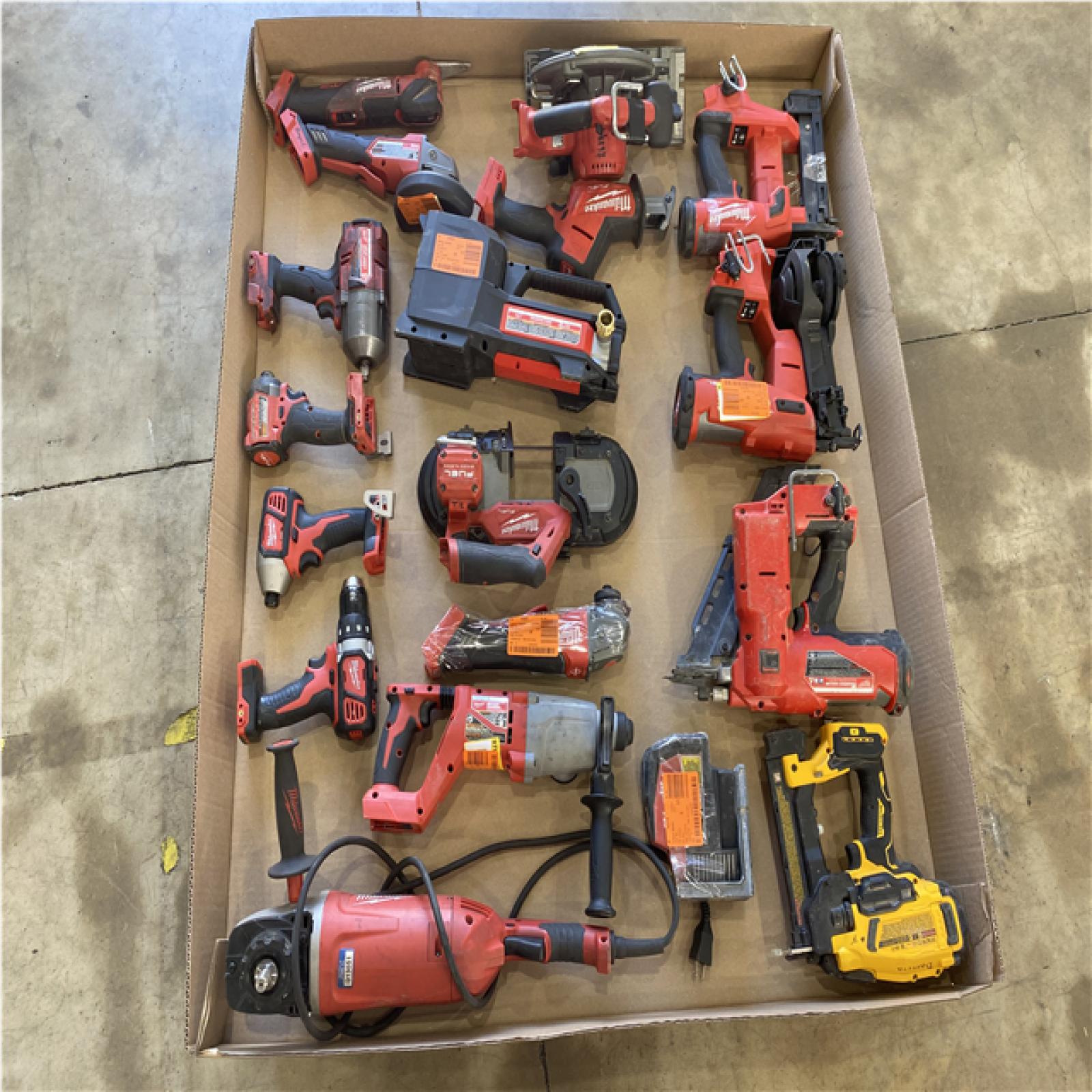 Houston Location - AS-IS LOOSE TOOL PALLET