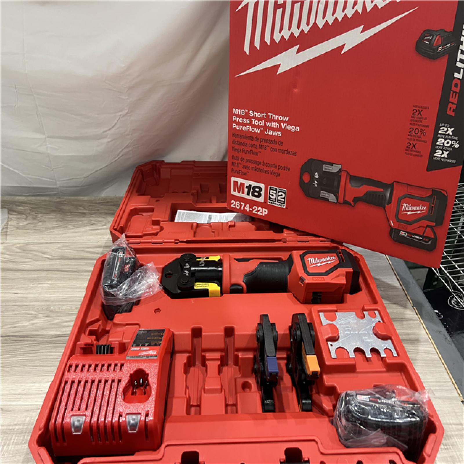 AS-IS Milwaukee M18 18V Lithium-Ion Cordless Short Throw PEX Press Tool Kit