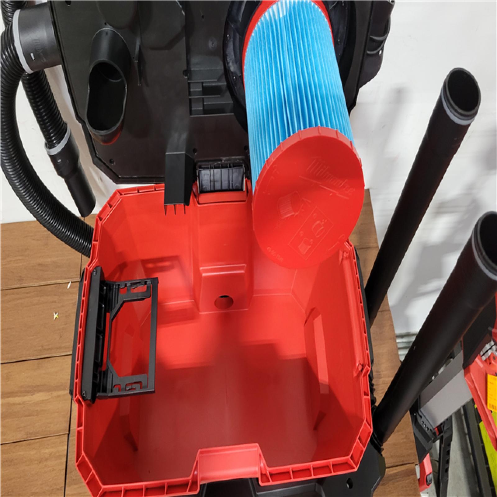 California NEW Milwaukee 6-Gallon Wet/Dry Vacuum (Tool Only)