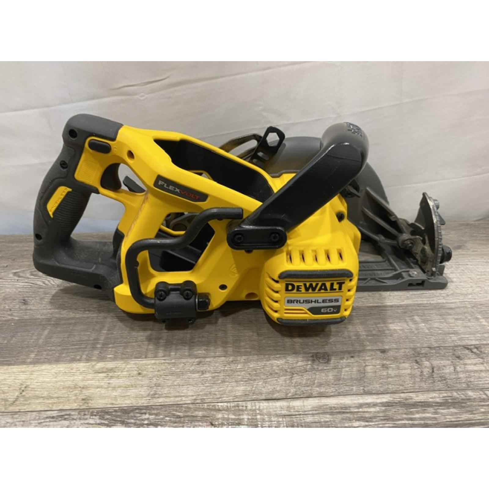 AS-IS DEWALT FLEXVOLT 60V MAX Cordless Brushless 7-1/4 in. Wormdrive Style Circular Saw (Tool Only)