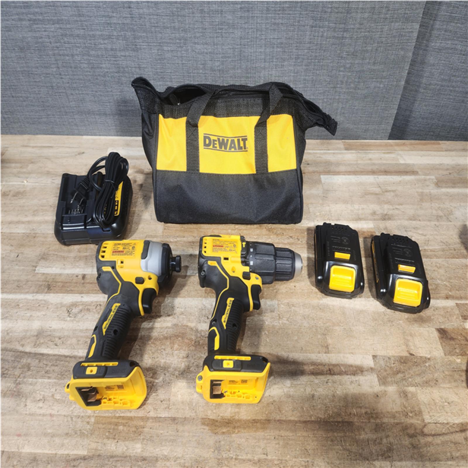 Houston Location AS-IS DeWalt Hammer Drill Driver / Impact Driver Combo Kit