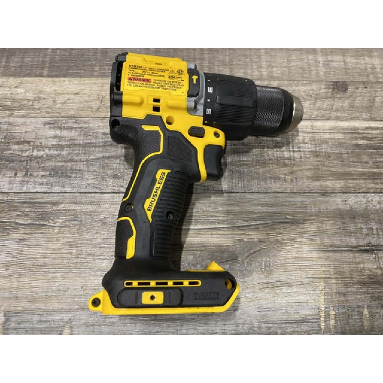 AS-IS DEWALT ATOMIC 20V Lithium-Ion Cordless 1/2 in. Hammer Drill Kit