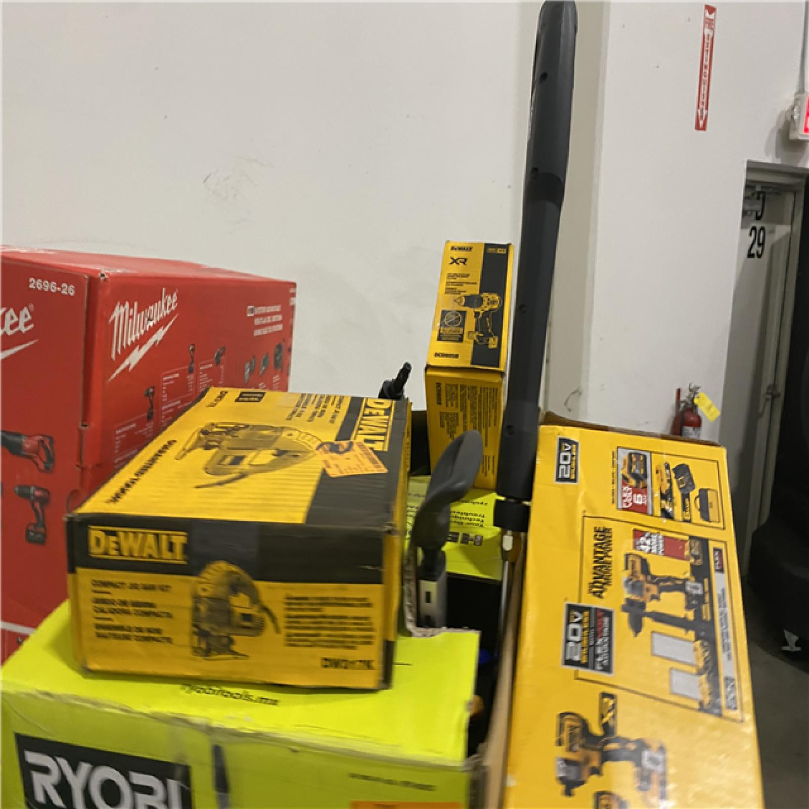 Dallas Location - As-Is Tool Pallet