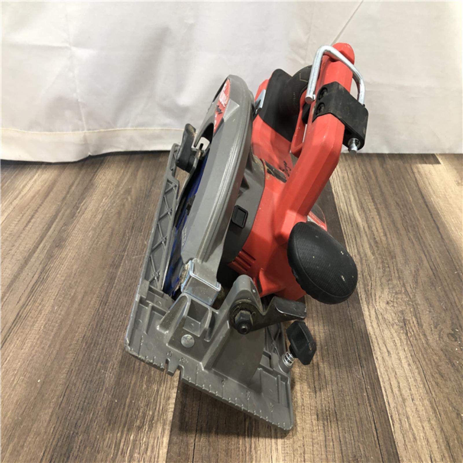 AS-IS Milwaukee  FUEL 18V Lithium-Ion Brushless Cordless 7-1/4 in. Circular Saw (Tool-Only)