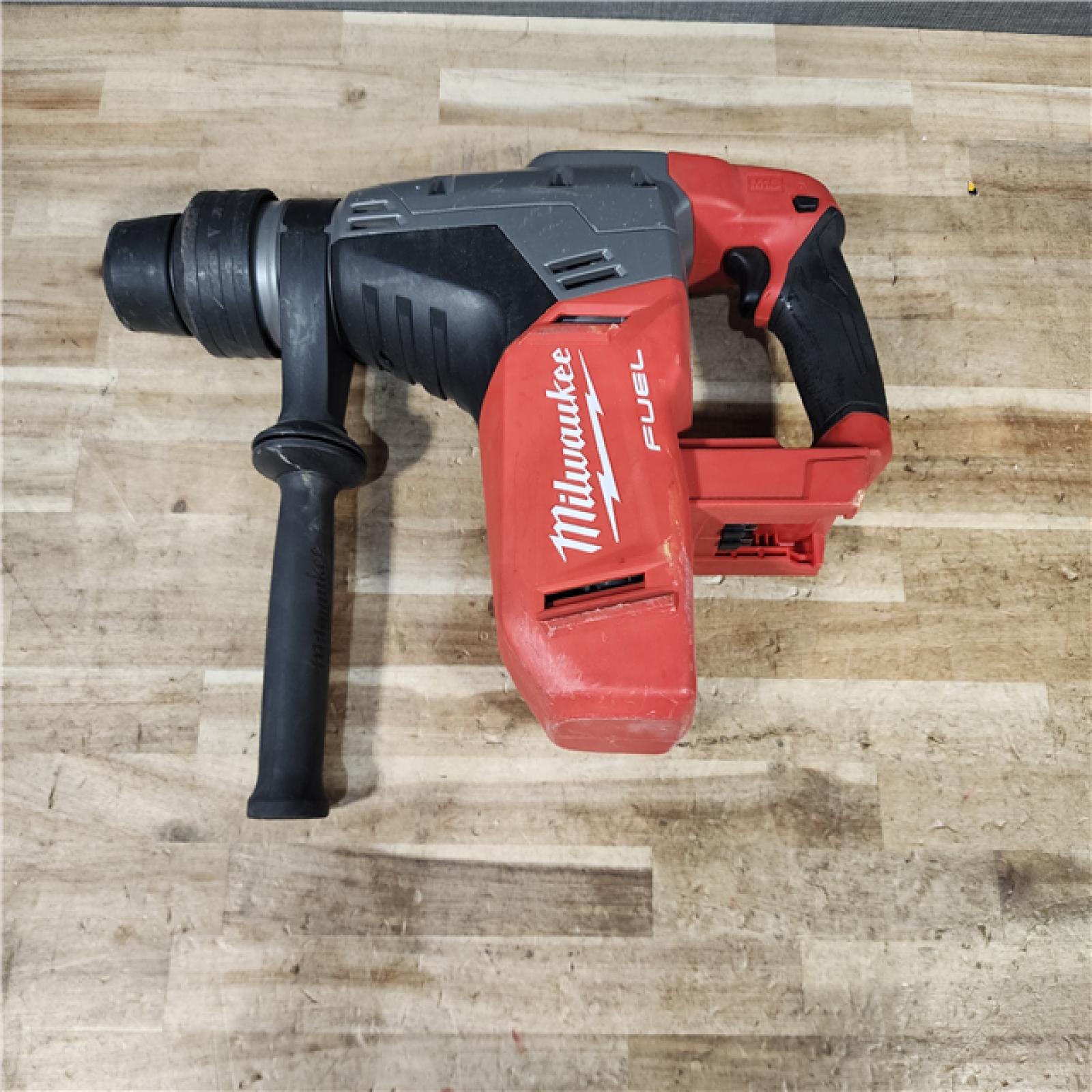 HOUSTON LOCATION - AS - IS Milwaukee FUEL 18V Lithium-Ion Brushless Cordless 1-9/16 in. SDS-Max Rotary Hammer (Tool-Only)