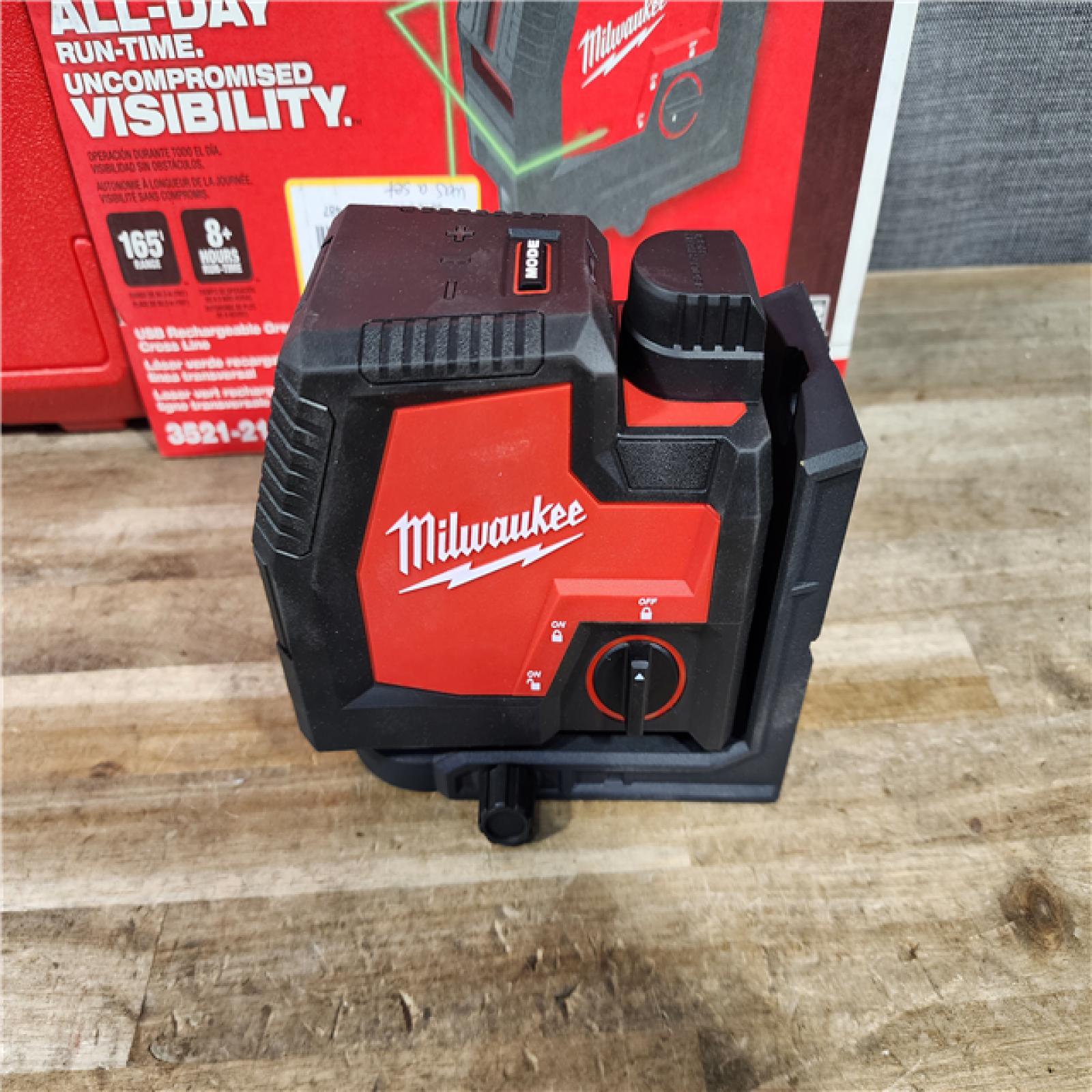 HOUSTON LOCATION - AS-IS (APPEARS LIKE NEW) Milwaukee 100 ft. REDLITHIUM Lithium-Ion USB Green Rechargeable Cross Line Laser Level Kit