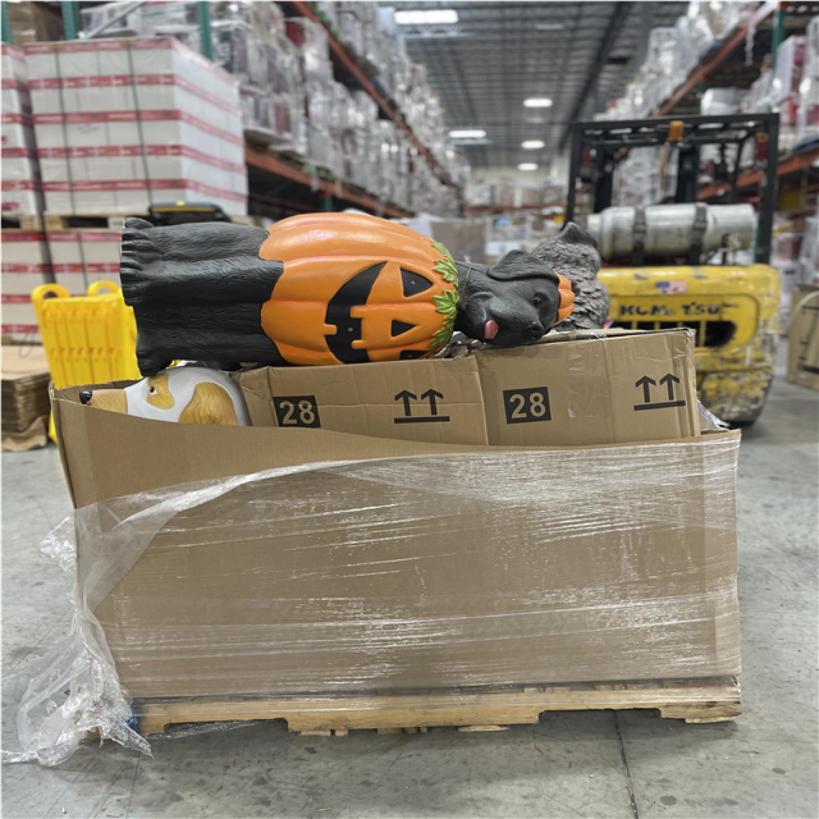 DALLAS LOCATION- AS-IS ASSORTED HALLOWEEN DECORATIONS PALLET
