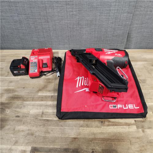 HOUSTON LOCATION - AS-IS (APPEARS LIKE NEW) Milwaukee 2745-21 M18 FUEL 30 Degree Framing Nailer Kit