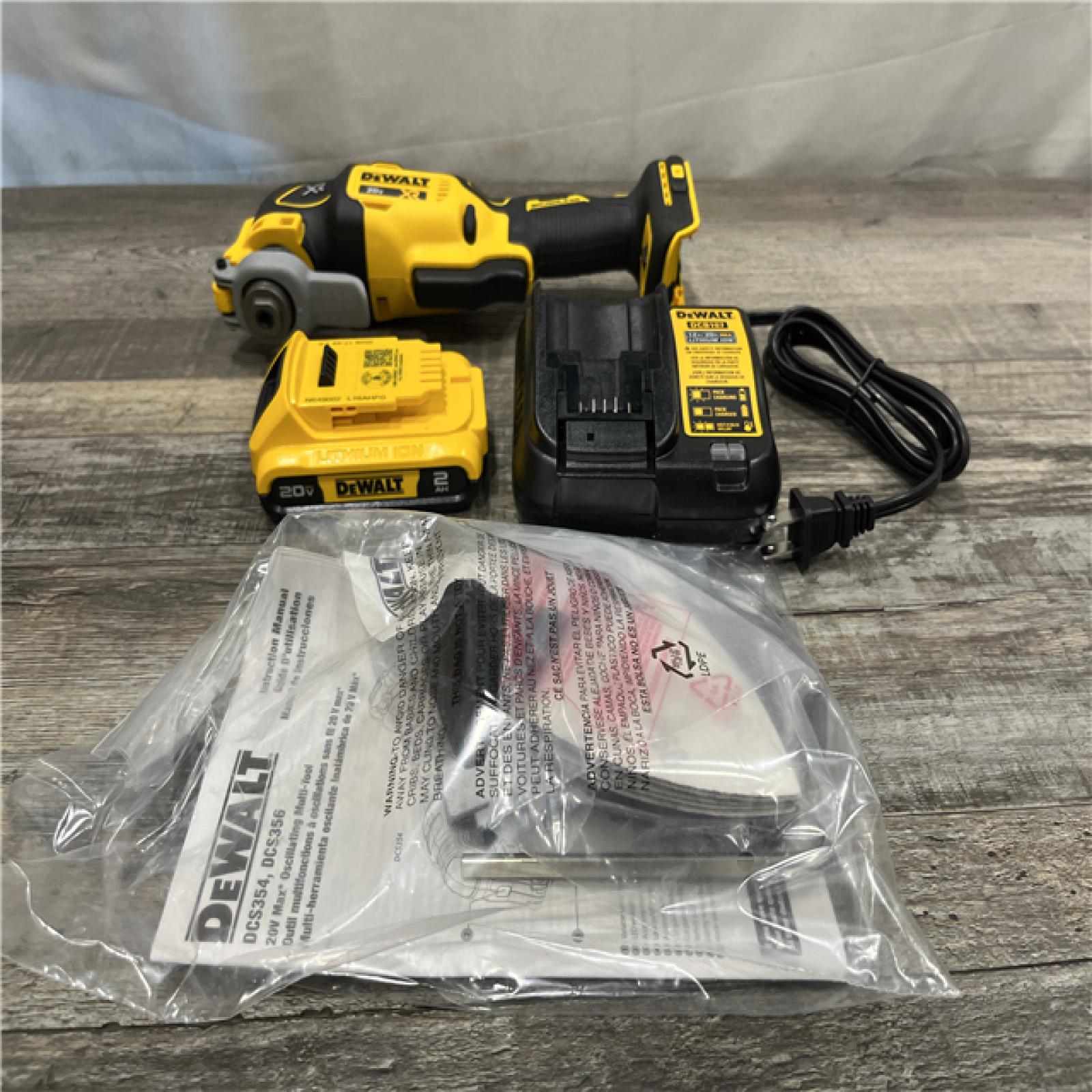AS-IS DEWALT 20V MAX XR Cordless Brushless 3-Speed Oscillating Multi Tool Kit