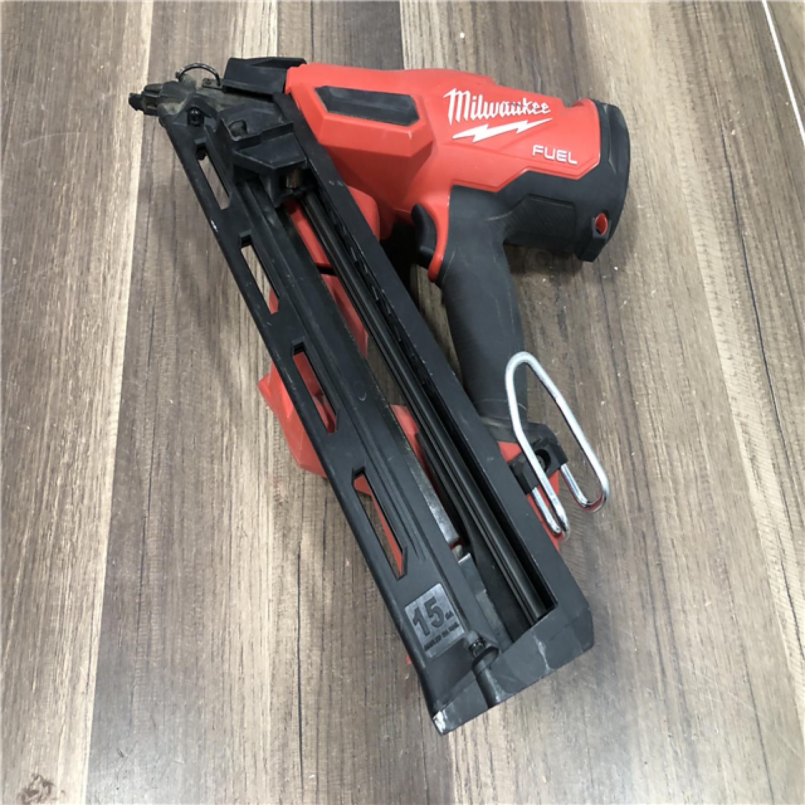 AS-IS Milwaukee FUEL 18-Volt Lithium-Ion Brushless Cordless Gen II 15-Gauge Angled Finish Nailer (Tool-Only)