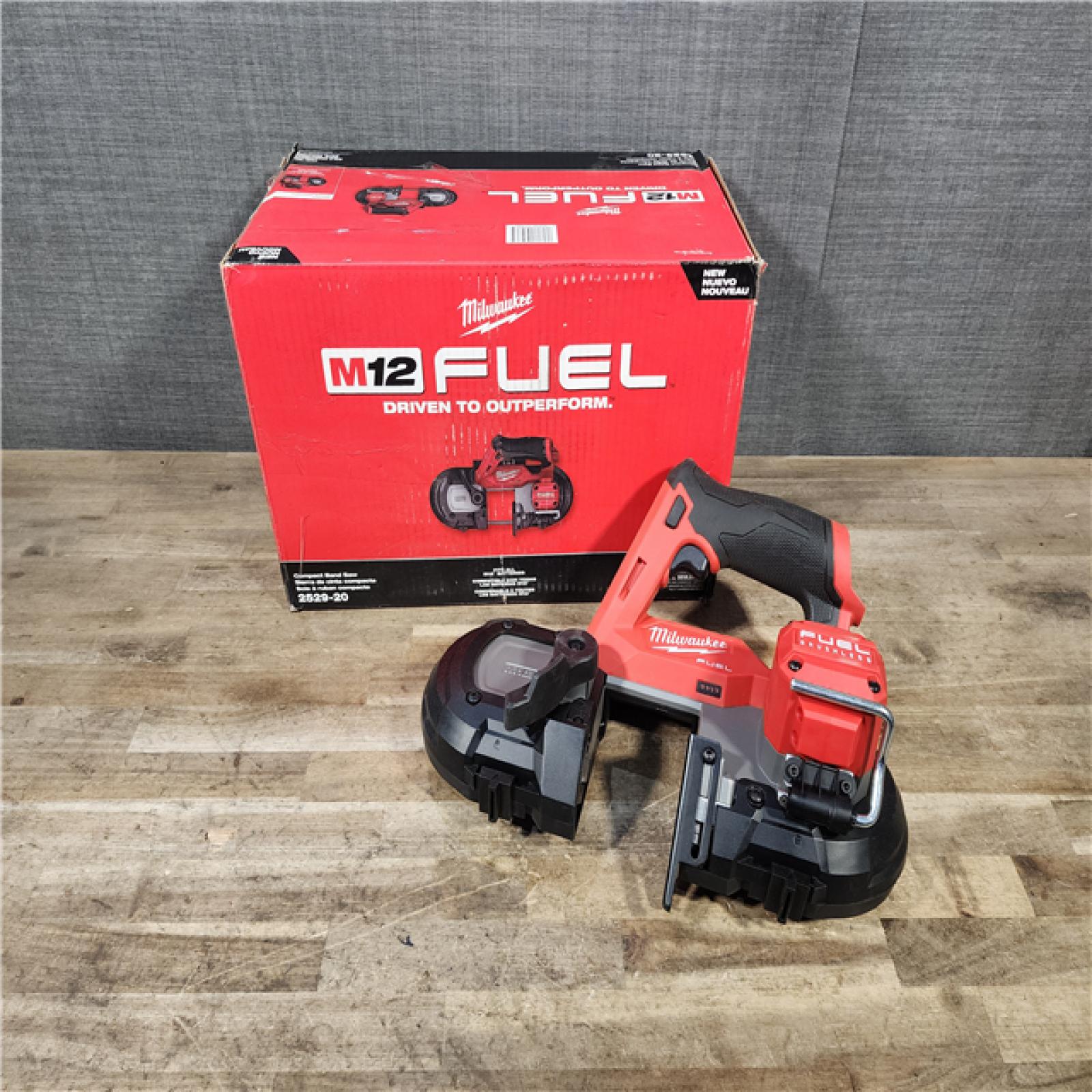 HOUSTON LOCATION - AS-IS Milwaukee M12 FUEL 12V Lithium-Ion Cordless Compact Band Saw (Tool-Only)