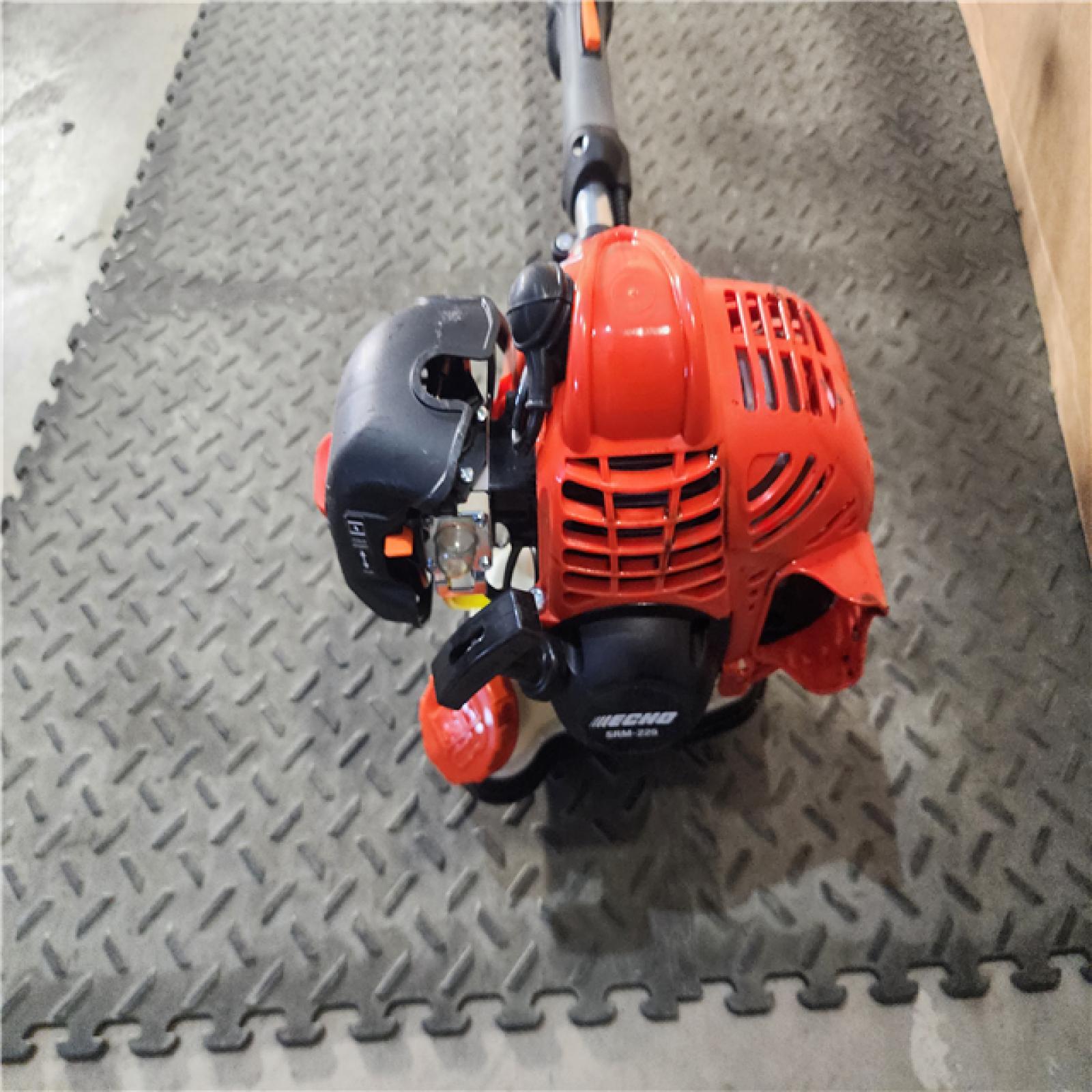 HOUSTON LOCATION - AS-IS Echo SRM-225 21.2cc 2 Stroke Fuel Efficient Durable Gas Straight Shaft Trimmer
