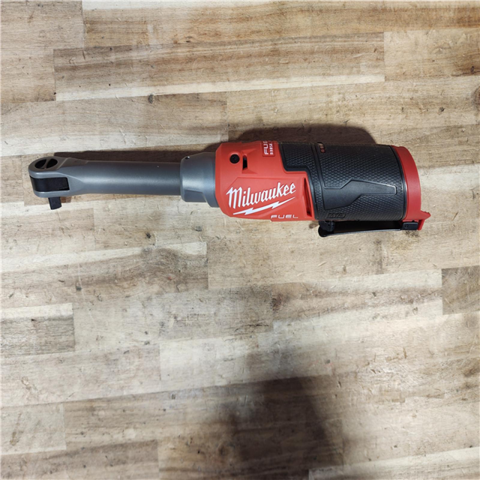 HOUSTON LOCATION - AS-IS Milwaukee  FUEL 12V Lithium-Ion Brushless Cordless 3/8 in. Extended Reach High Speed Ratchet (Tool Only)