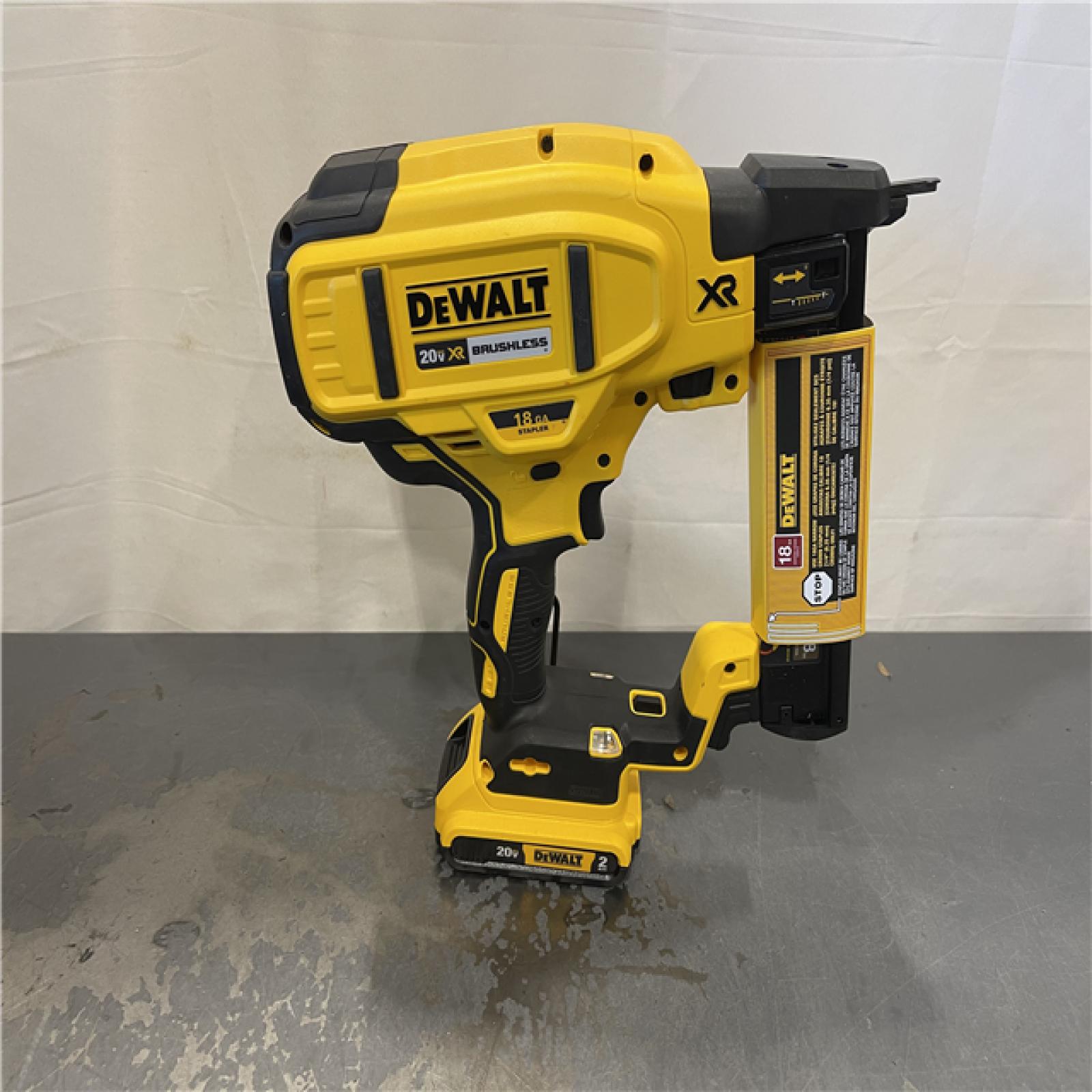 AS-IS - DeWALT 20V MAX XR Lithium-Ion Cordless 18-Gauge Narrow Crown Stapler Kit