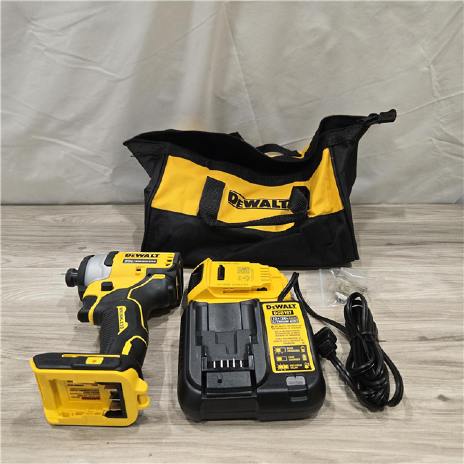 AS-IS DeWALT ATOMIC 20V MAX Cordless Compact Impact Driver Kit