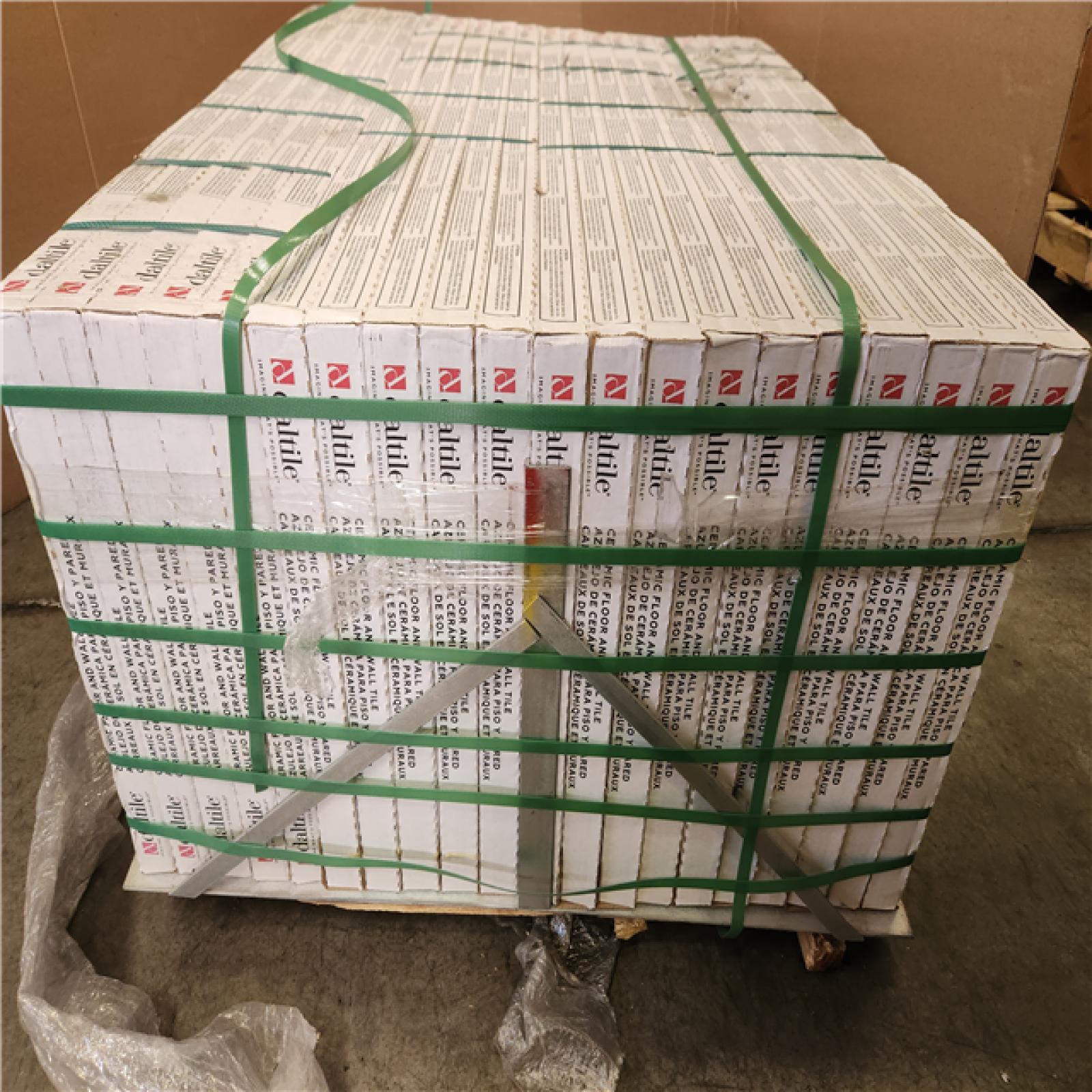 Phoenix NEW Daltile Rivervale Linen 18 in. x 36 in. Glazed Ceramic Floor and Wall Tile (257 sq. ft./20 Case)