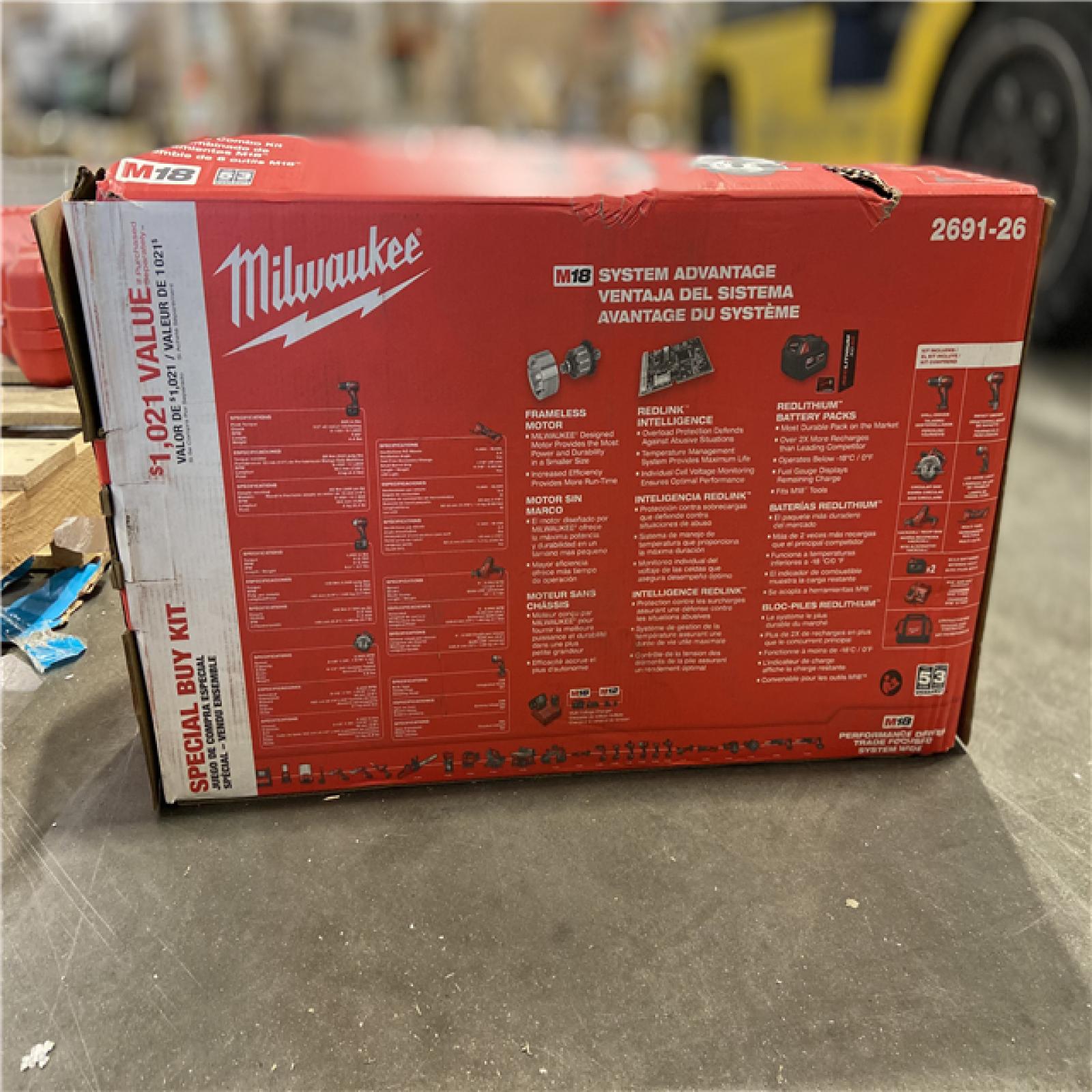 AS-IS - Milwaukee M18 18V Lithium-Ion Cordless Combo Kit (6-Tool) with Two 3.0 Ah Batteries, 1 Charger, 1 Tool Bag