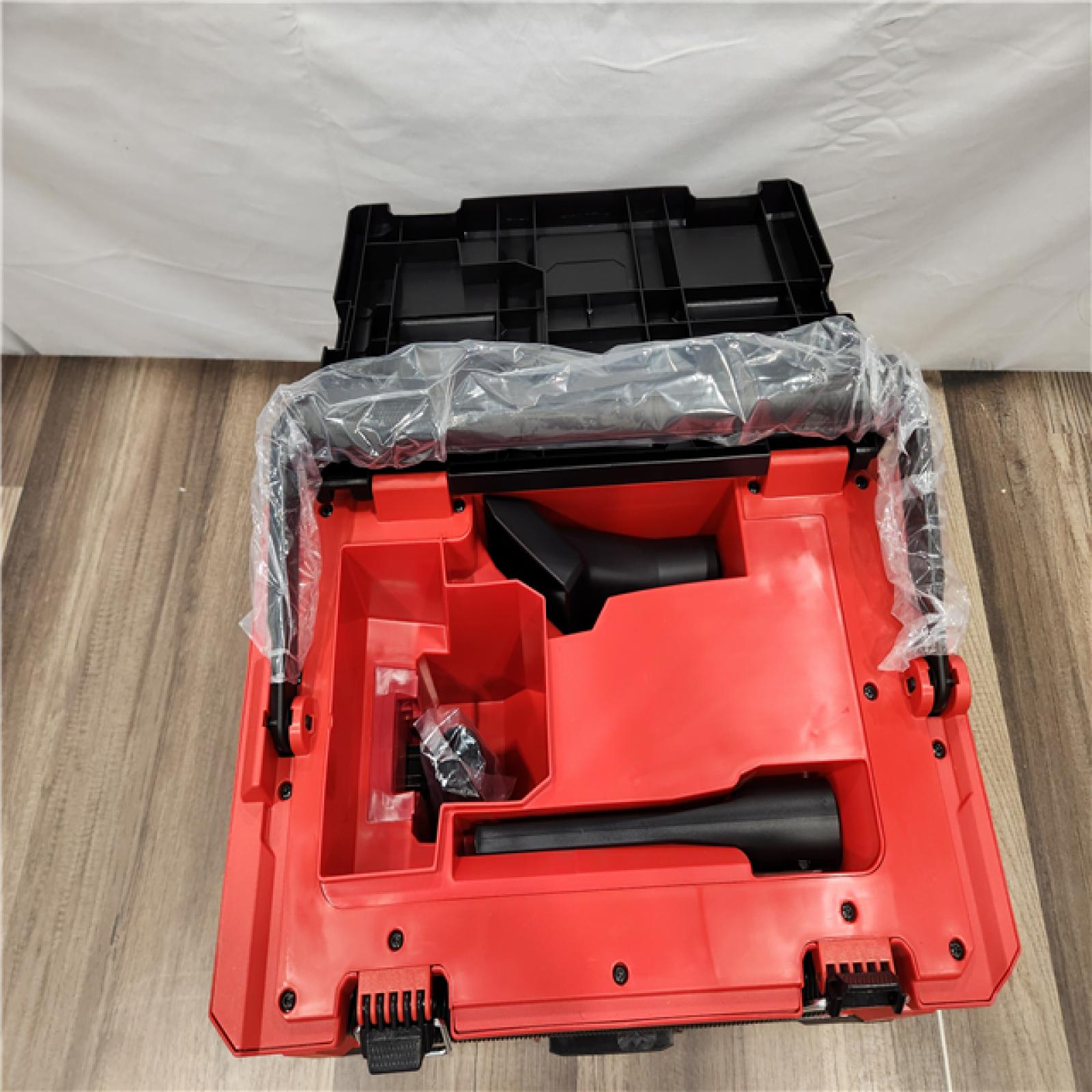 AS-IS - MILWAUKEE M18 FUEL PACKOUT 18-Volt Lithium-Ion Cordless 2.5 Gal. Wet/Dry Vacuum (Vacuum-Only)