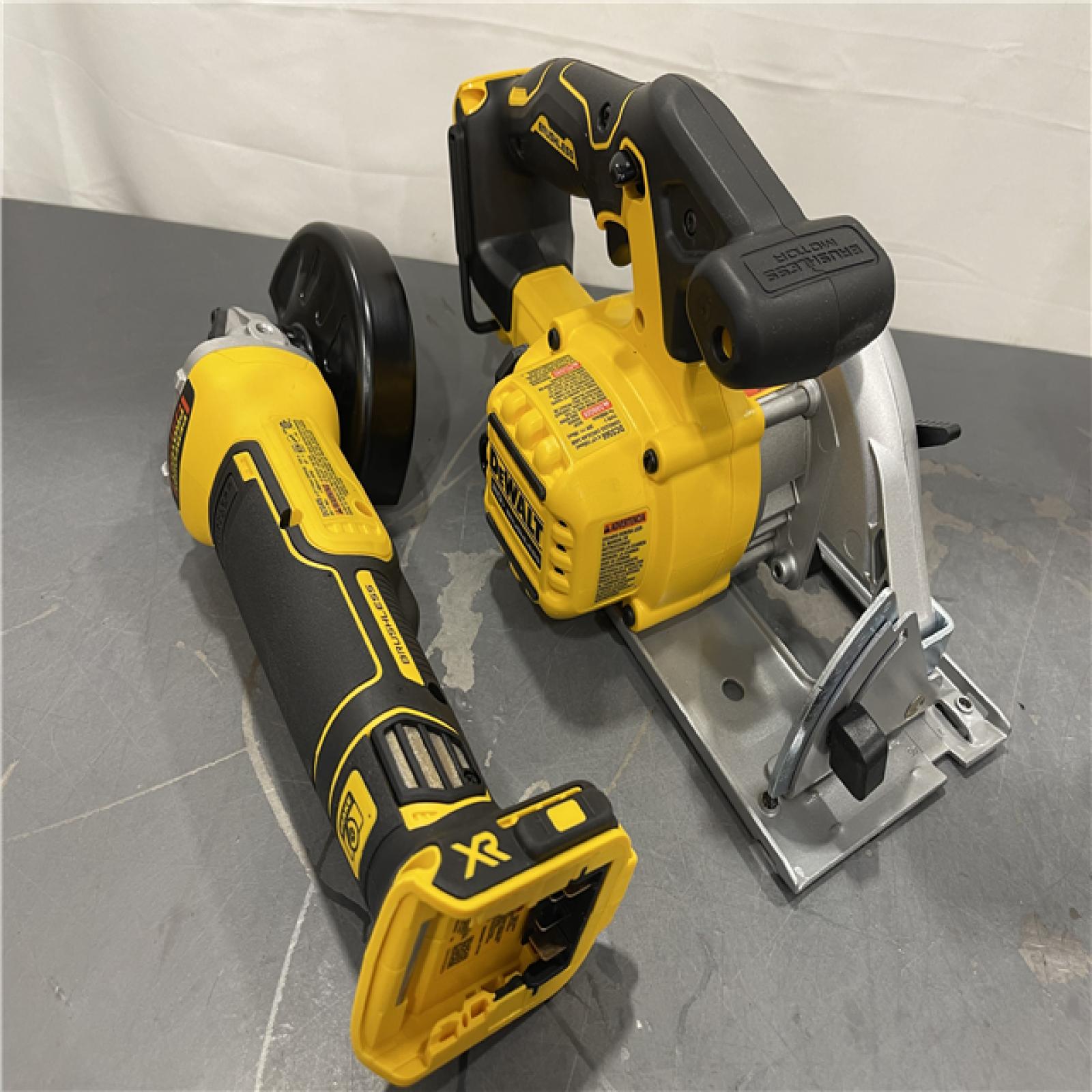AS-IS - DEWALT 20-Volt MAX ToughSystem Lithium-Ion 6-Tool Cordless Combo Kit
