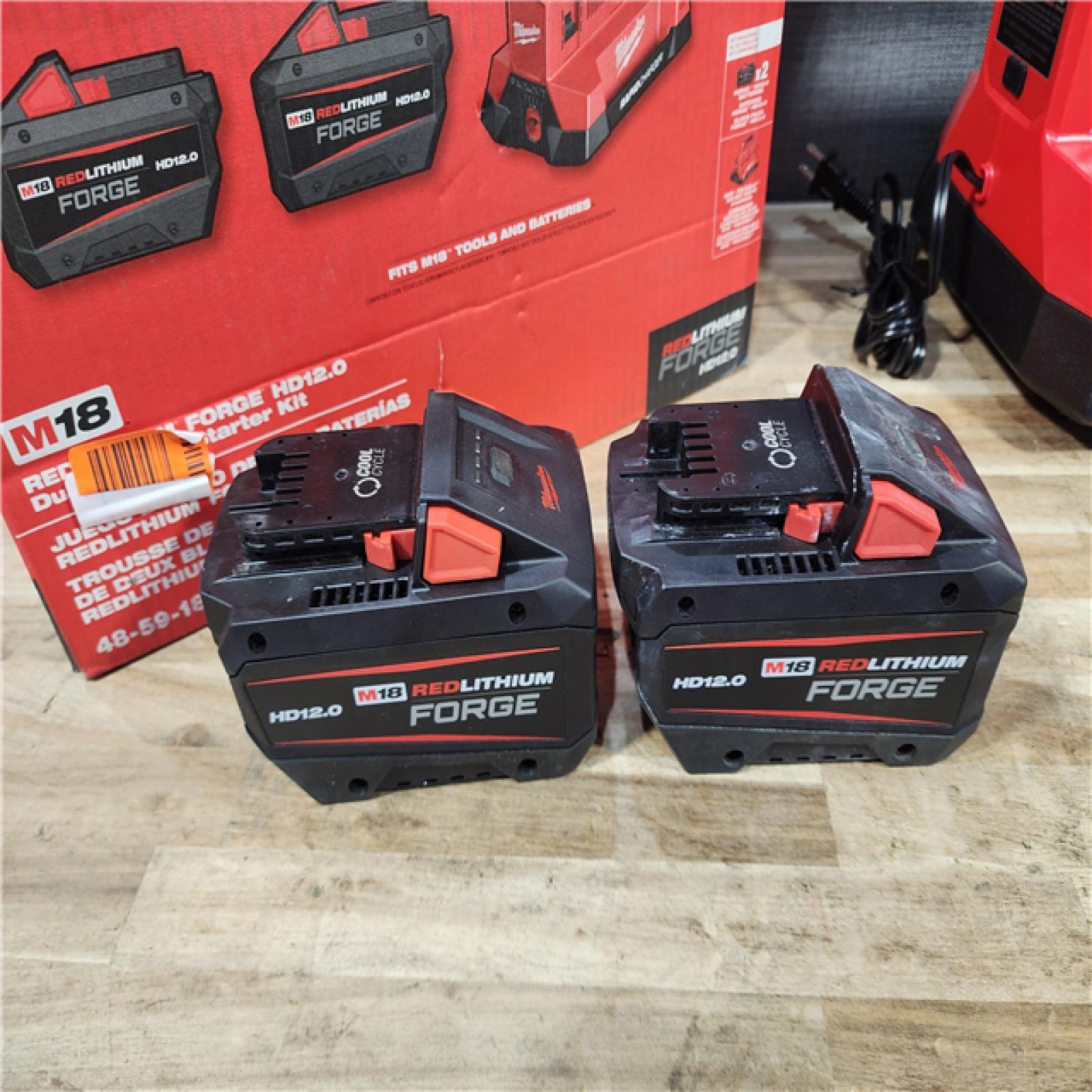 HOUSTON LOCATION - AS-IS Milwaukee 18V Lithium-Ion REDLITHIUM FORGE Starter Kit with (2) 12.0 Ah Battery Pack and PACKOUT 6-Port Rapid Charger