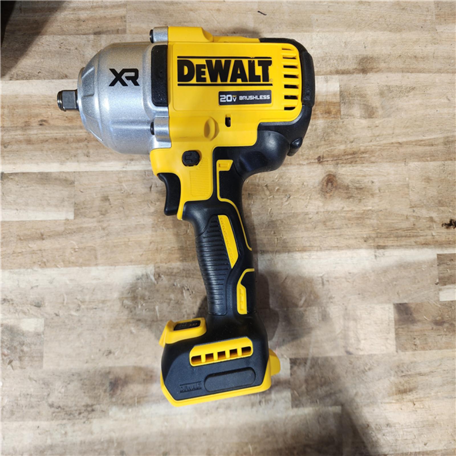 HOUSTON LOCATION - AS-IS DEWALT 20V MAX Lithium-Ion Cordless 1/2 in. Impact Wrench Kit