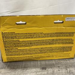 NEW - DEWALT 20V MAX Lithium-Ion Battery Kit with 5.0Ah and 2.0Ah Battery and Charger