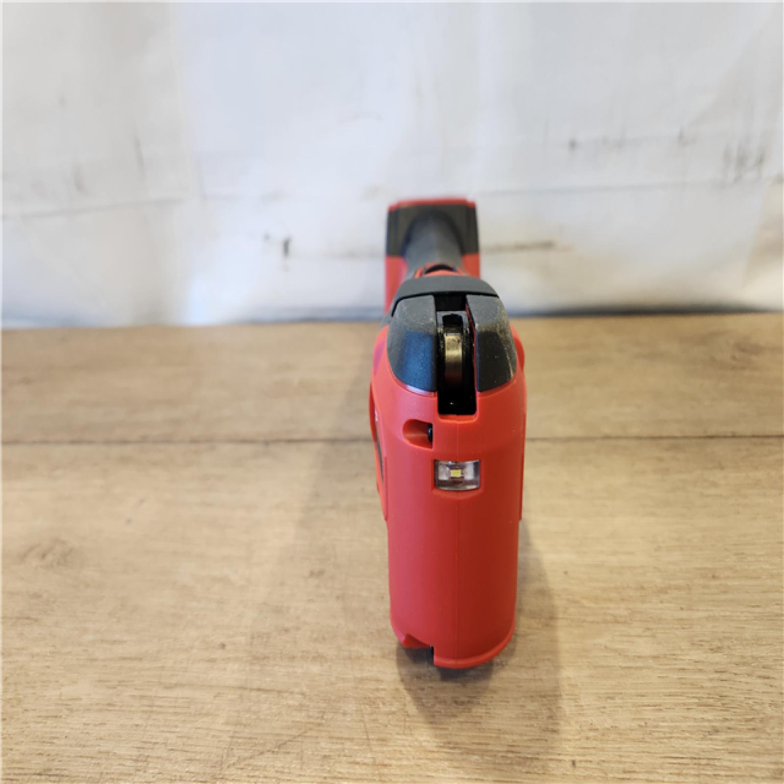 AS-IS- Milwaukee 18V Lithium-Ion Cordless Oscillating Multi-Tool Kit