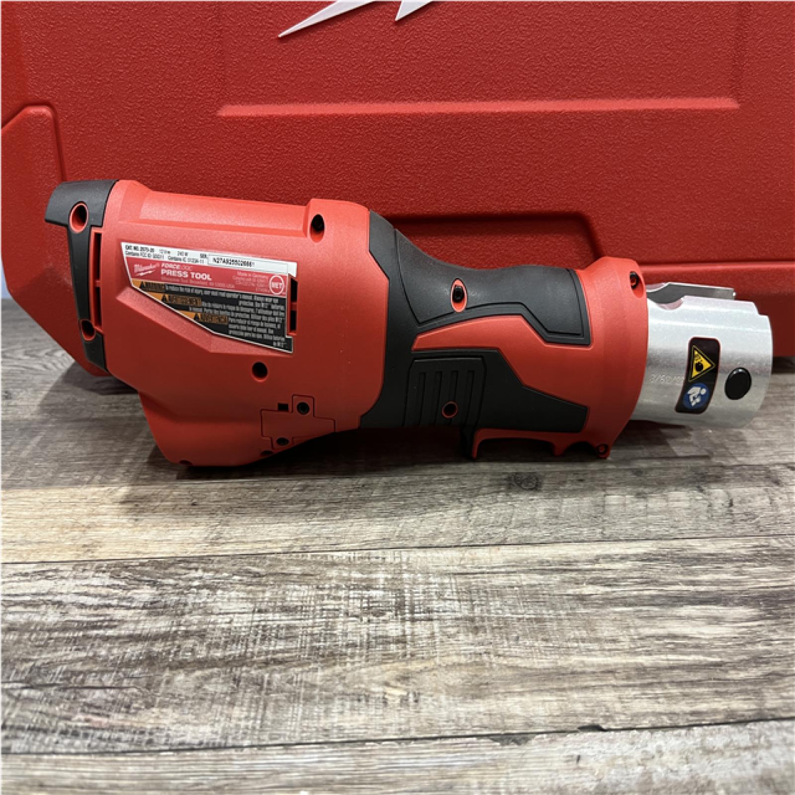 AS-IS Milwaukee 12-Volt Lithium-Ion FORCE LOGIC Copper Press Tool Kit