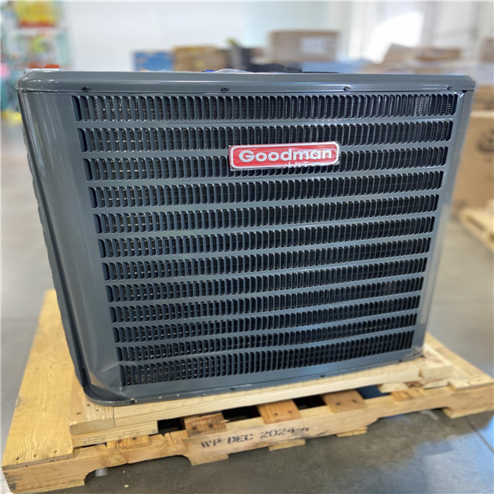 DALLAS LOCATION - Goodman 4 Ton 14.3 SEER2 Heat Pump Condenser